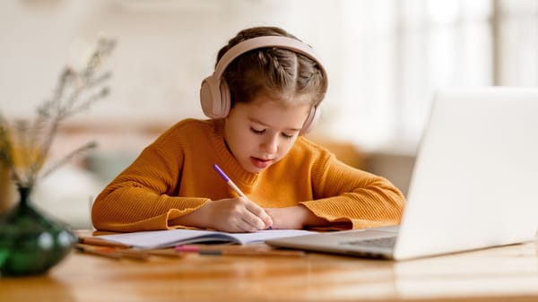 Como criar uma área de estudo dedicada às crianças
